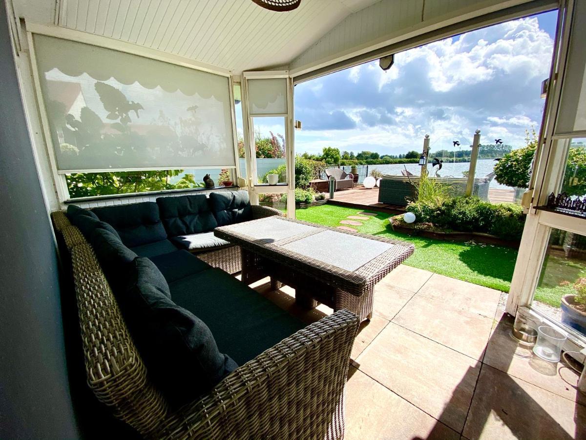 Ferienhaus Mit Wundervollem Seeblick Ferienpark Vislust Ijsselmeer Wervershoof Zewnętrze zdjęcie